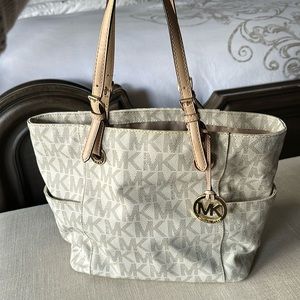 MK Medium Purse/Tote